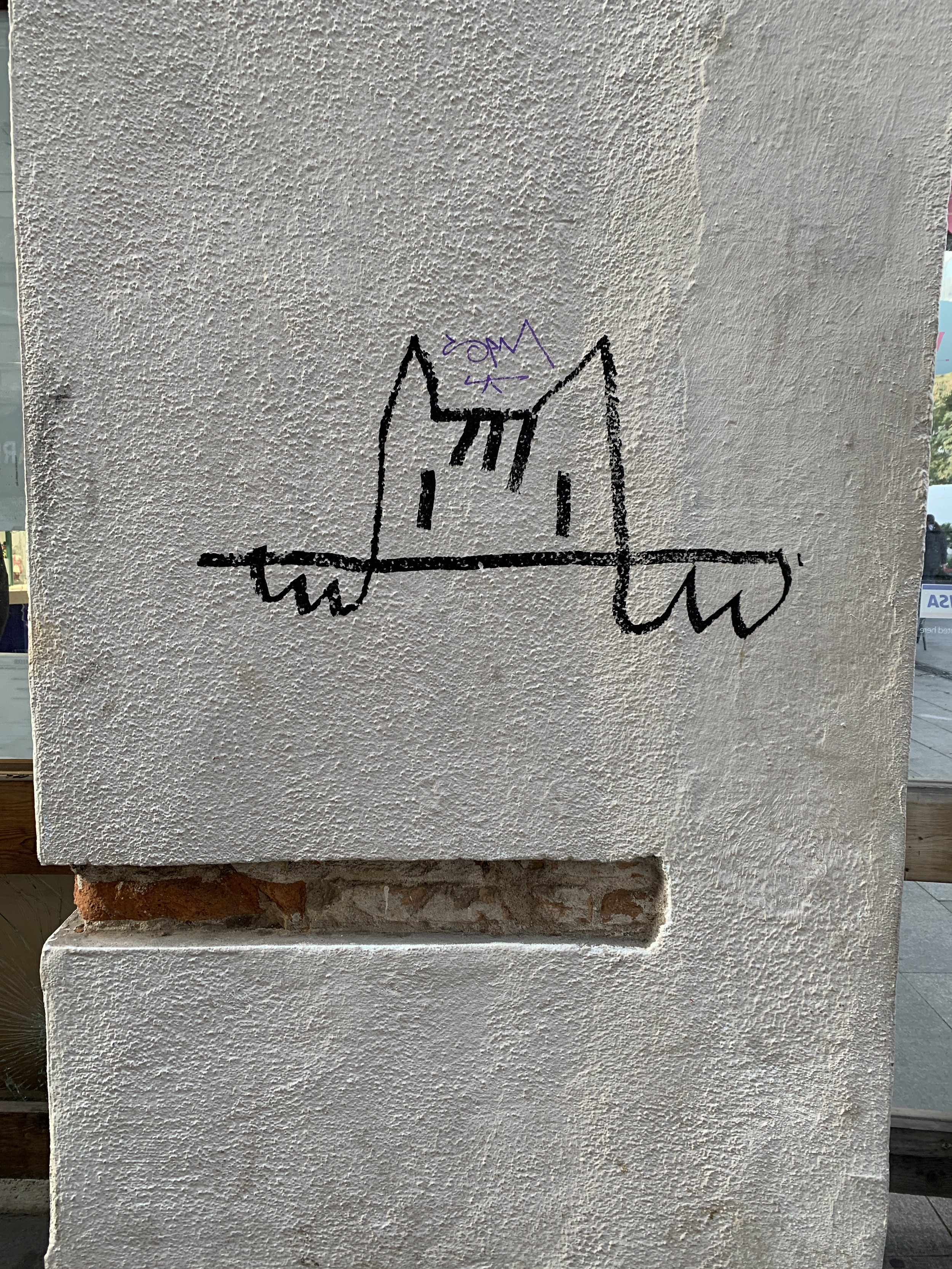 Cobi graffiti calle Barcelona