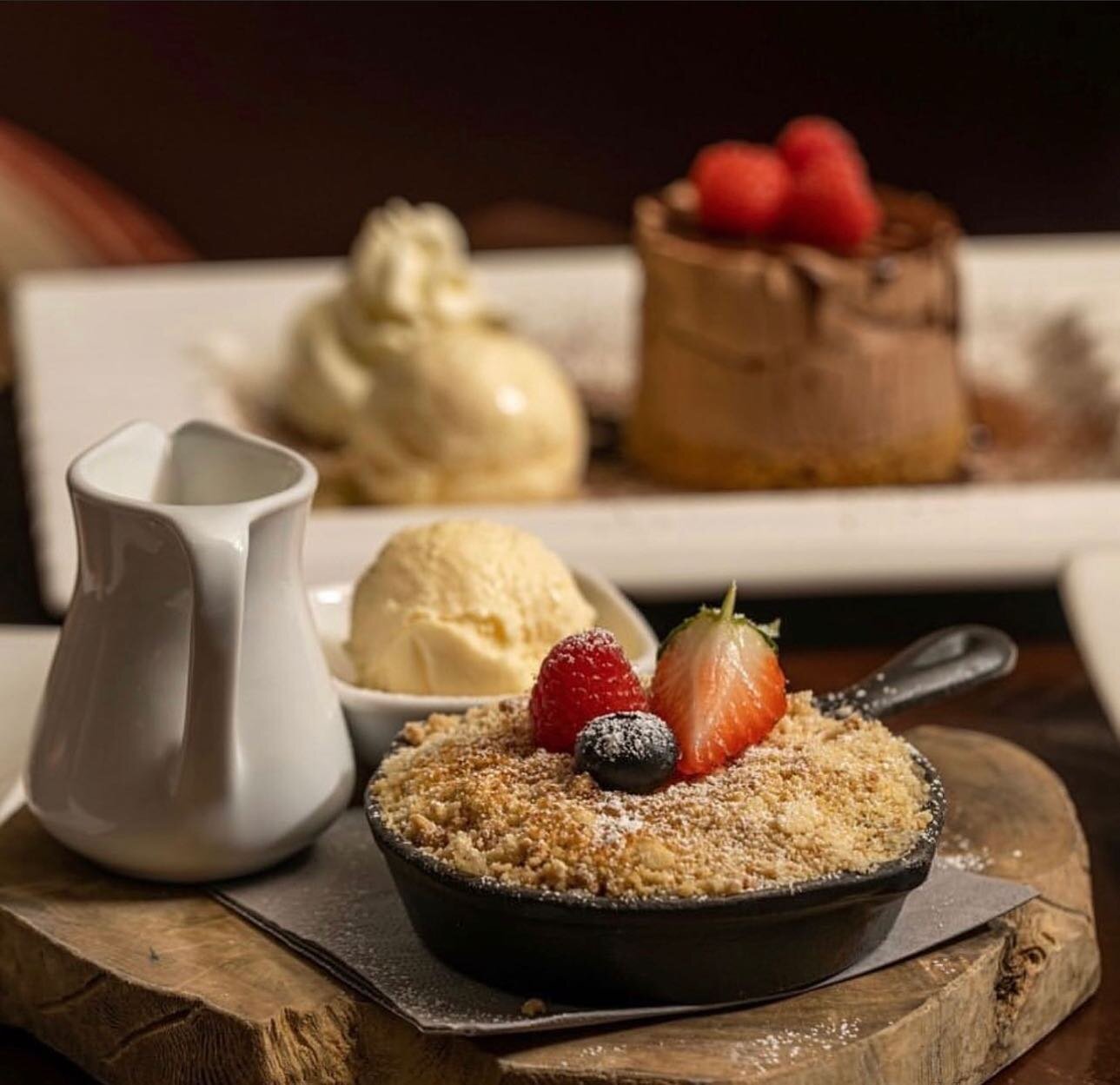 Friday treats 🍰 Why not book in for a gorgeous meal and enjoy one of our Freshly baked desserts made daily at Fitzpatrick&rsquo;s Bar &amp; Restaurant ☘️ 

For restaurant bookings, please call us on 00353-429376193 or click the link in bio to secure