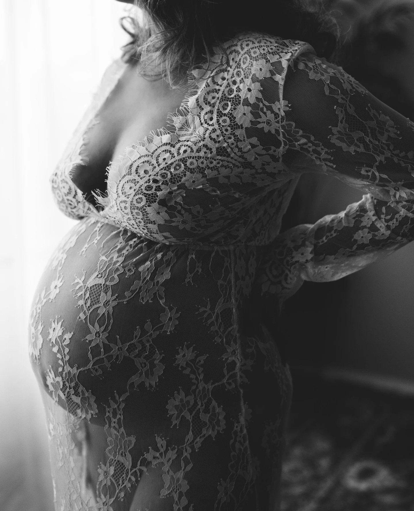 Onze lichamen zijn rivieren - altijd in beweging, altijd veranderend, nooit twee keer hetzelfde.⁠ 🌊
⁠
Soms zwelt je buik bijvoorbeeld door je cyclus. Soms verandert je gewicht met de seizoenen van je leven. Soms verschijnen nieuwe lijnen waar voorhe