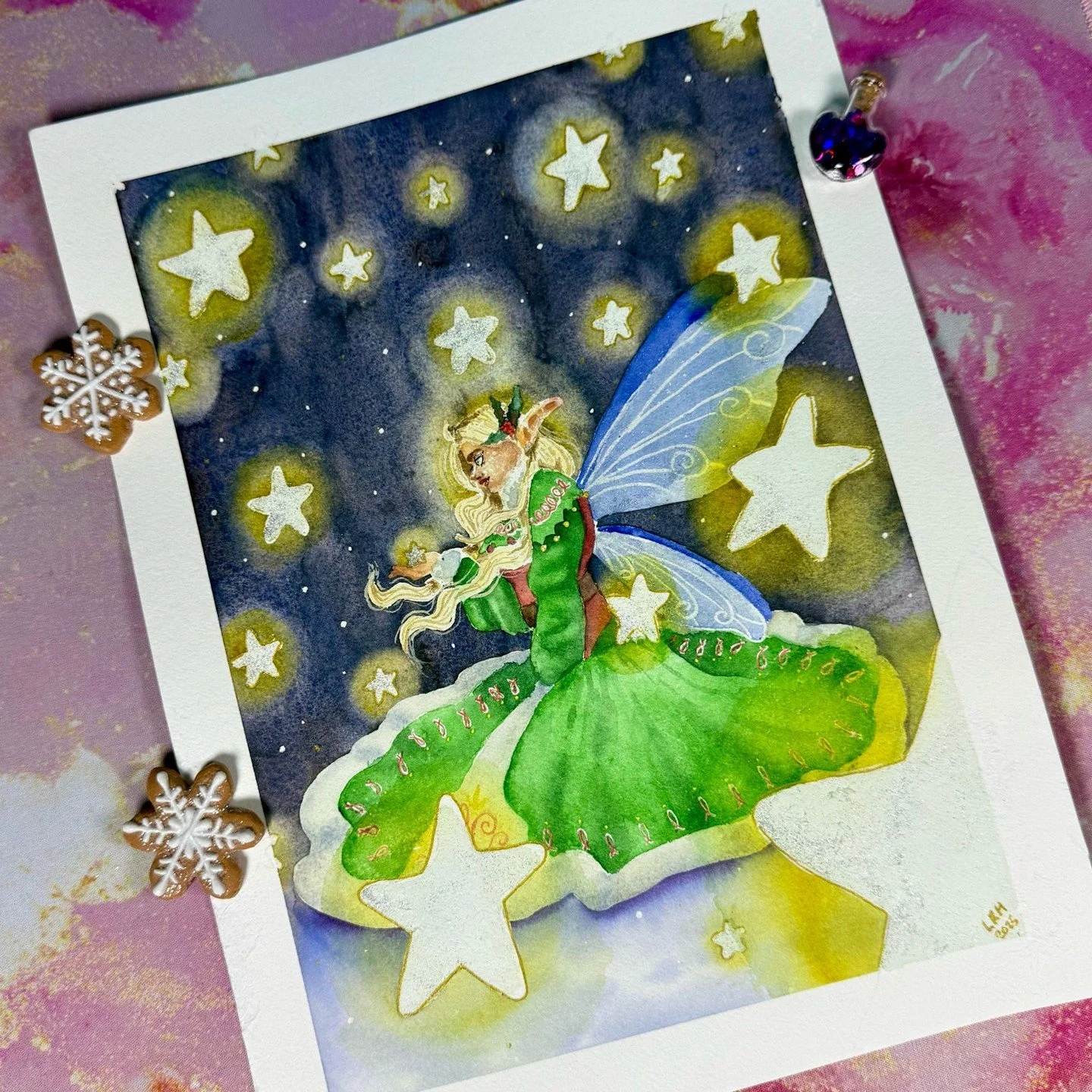 Did all your holiday wishes come true? This holiday fairy hopes they did, and is praying on a star that you have a lovely new year!