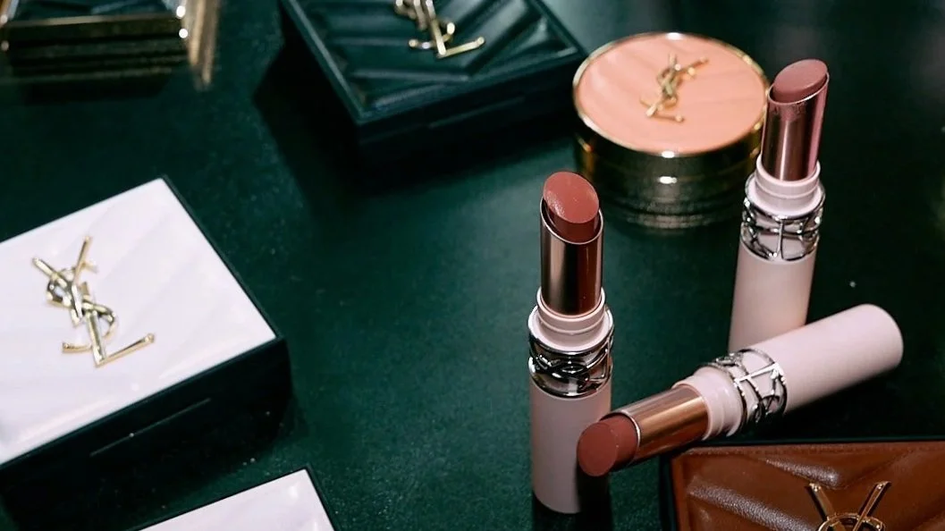 <p style="color:#FFFFFF";>YVES SAINT LAURENT<br> Madrid </p>