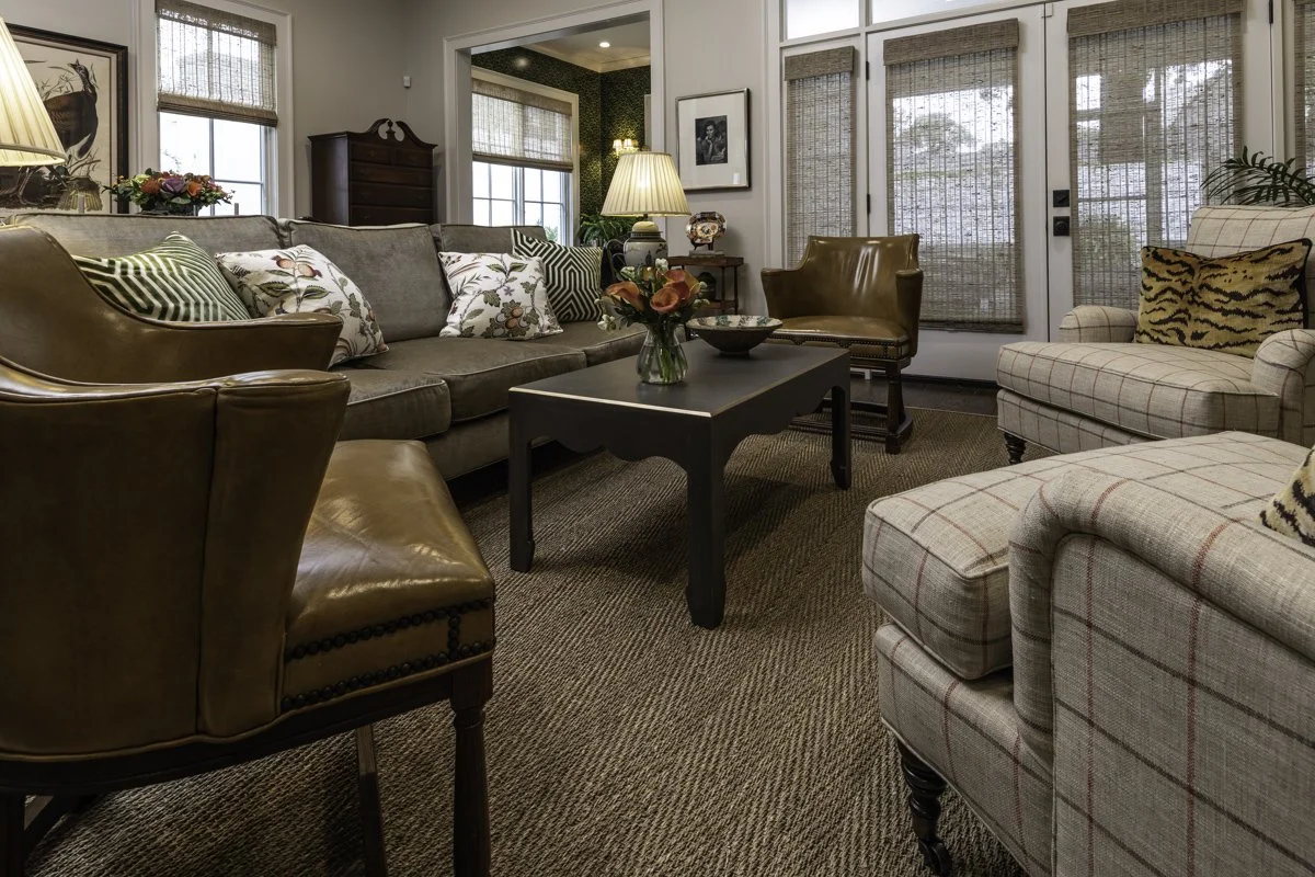 1400 Central low angle Living-room 1.jpg