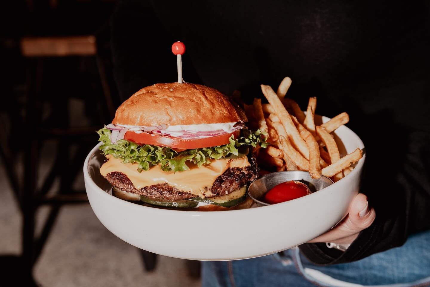 Austin has no shortage of outstanding bar burgers and for more than 12 years, we&rsquo;ve been sure to keep our 🍔 game strong. We&rsquo;ve got a few new fun mods for you this season just to keep your tastebuds on their toes. And - for our plant-powe