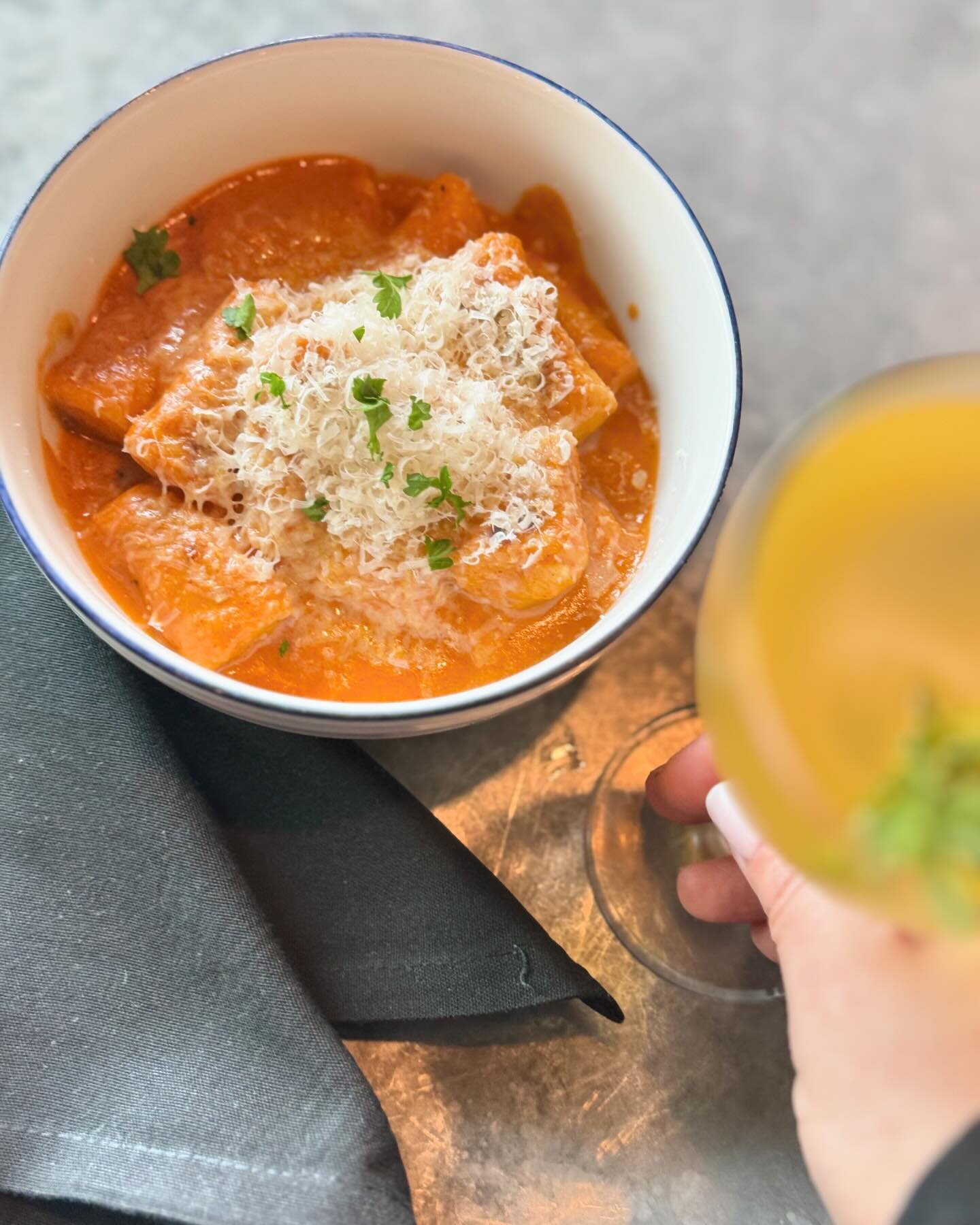 ✨Take comfort✨

Busy week that rolled right into a wild weekend?  On a SX hangover (either literal or figurative)? A delicious reprieve awaits with a comforting bowl of our Toasted Gnocchi with berebere-spiced walnut romesco sauce under a satisfying 
