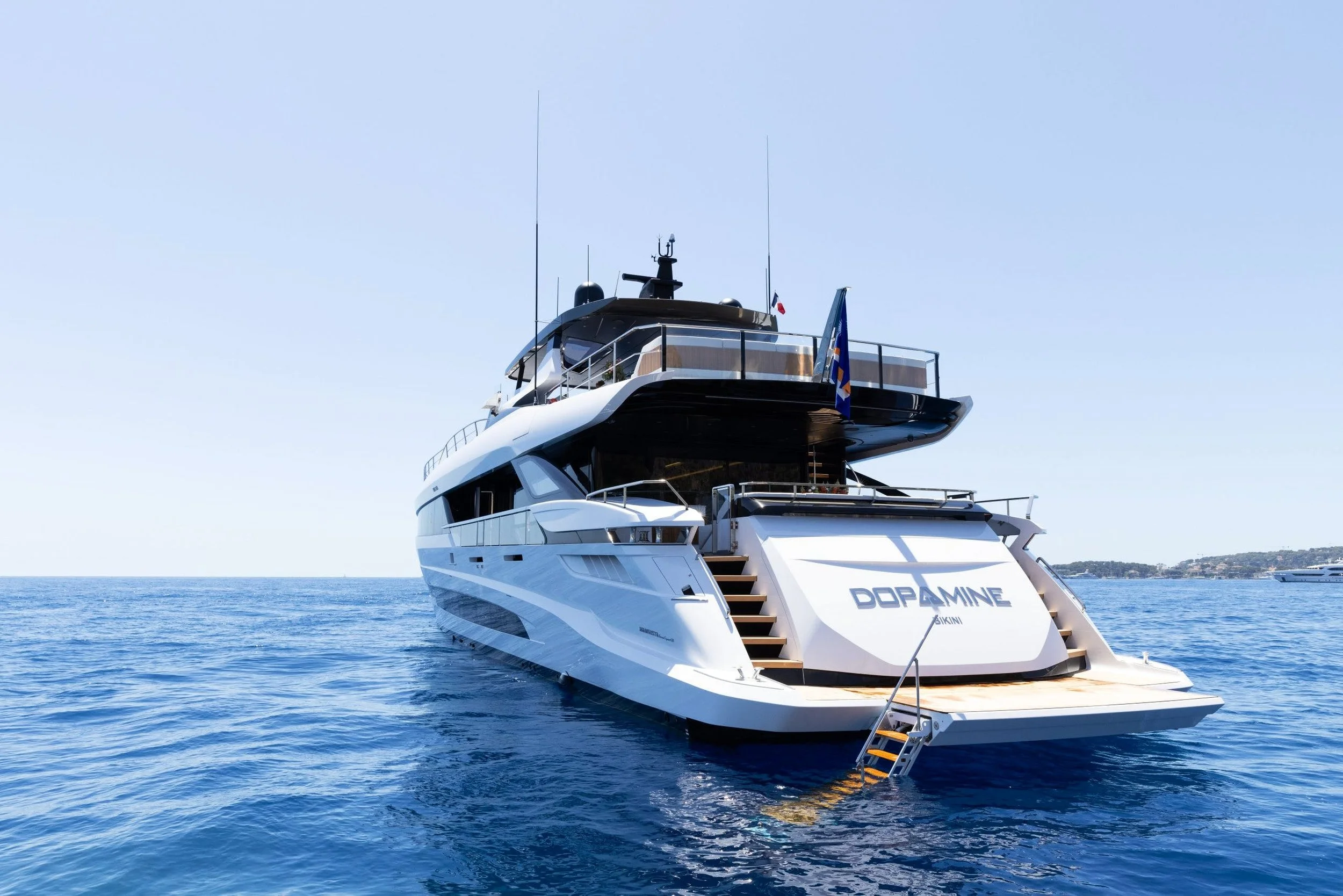 Mangusta Gran Sport 33 designed by Alberto Mancini