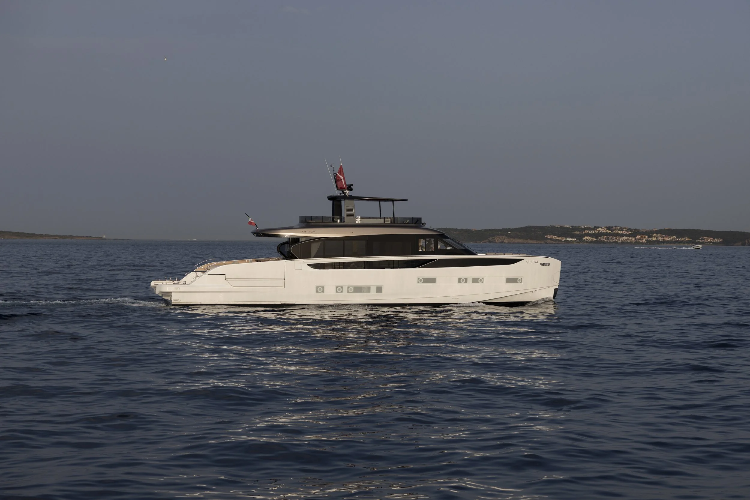 Azimut Seadeck 9, designed by Alberto Mancini