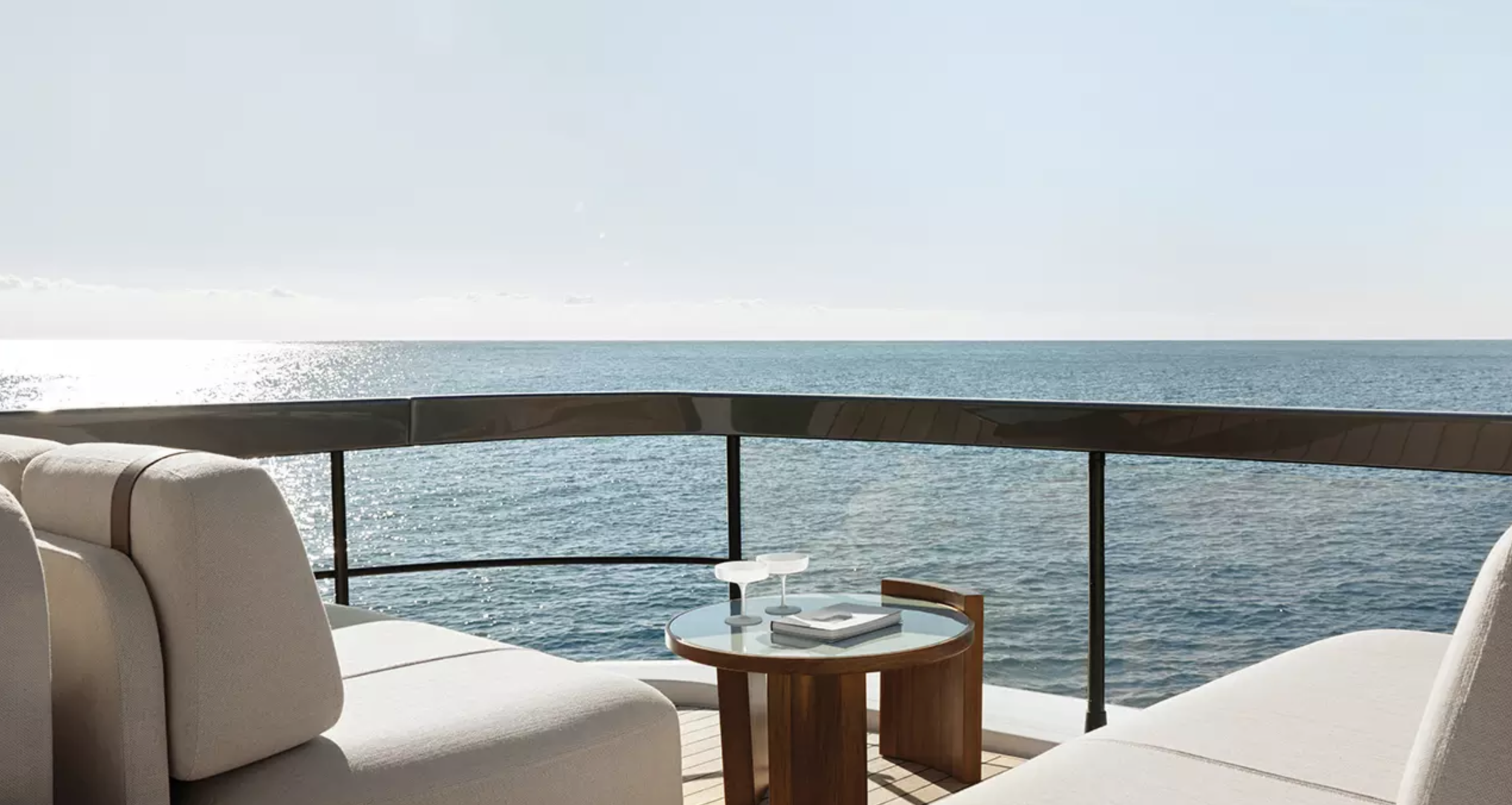 Azimut FLY 62 designed by Alberto Mancini