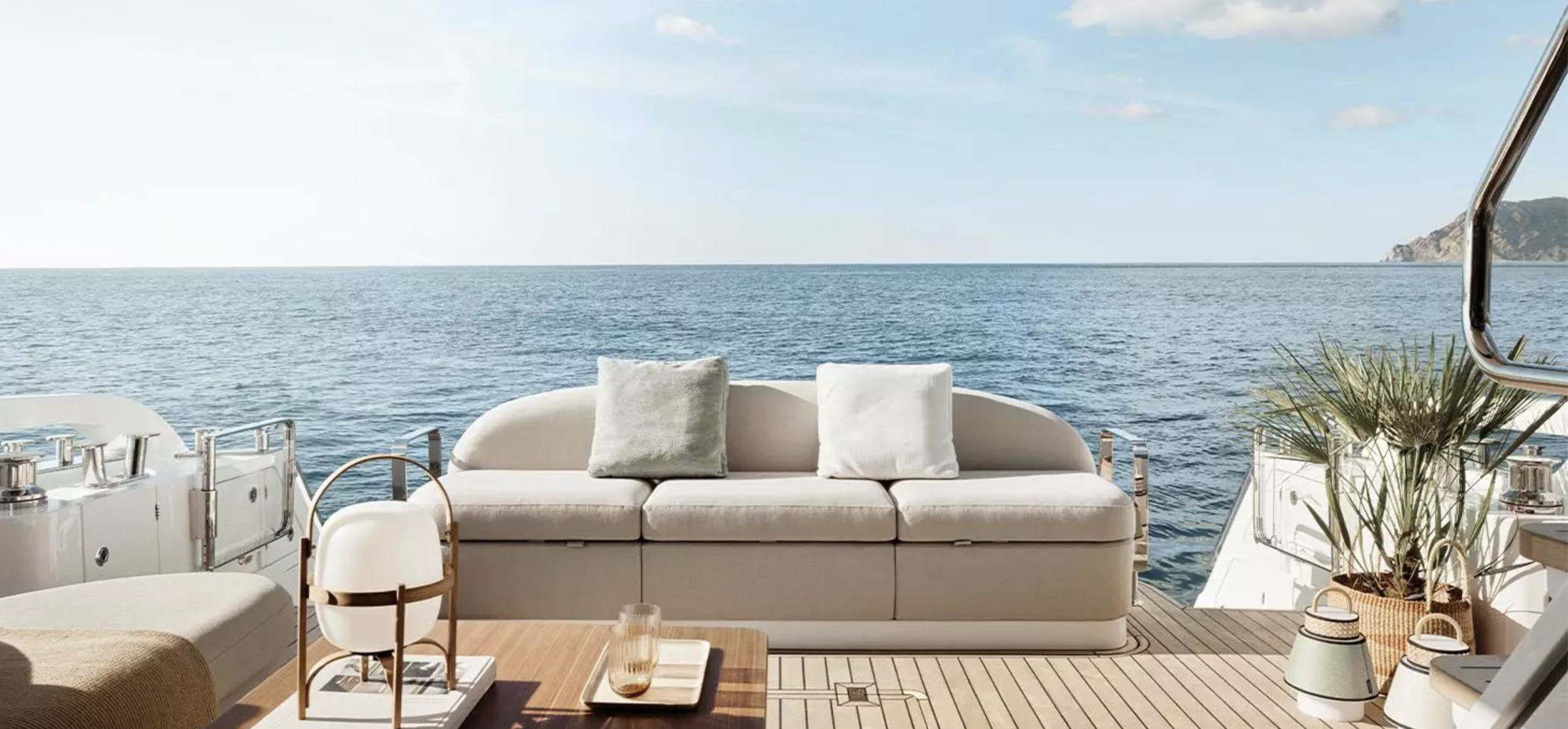 Azimut FLY 62 designed by Alberto Mancini