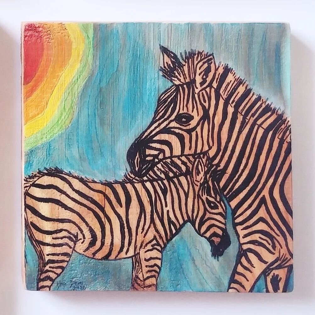 SOLD 🦓🌈 The shop launch is off to a good start! These two pieces found a loving home yesterday, and they'll be hung in a little boy's bathroom (I mean, how cute is that?!). Thank you for your support 🥰 There are lots of paintings and prints availa