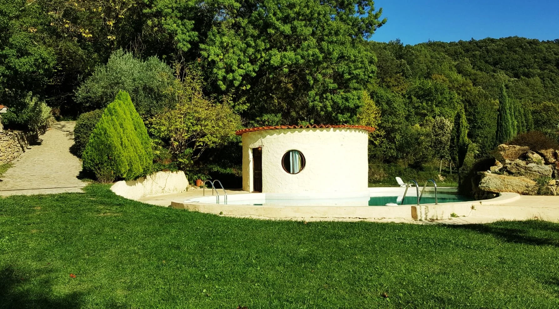 Pool Meditation Room.jpeg