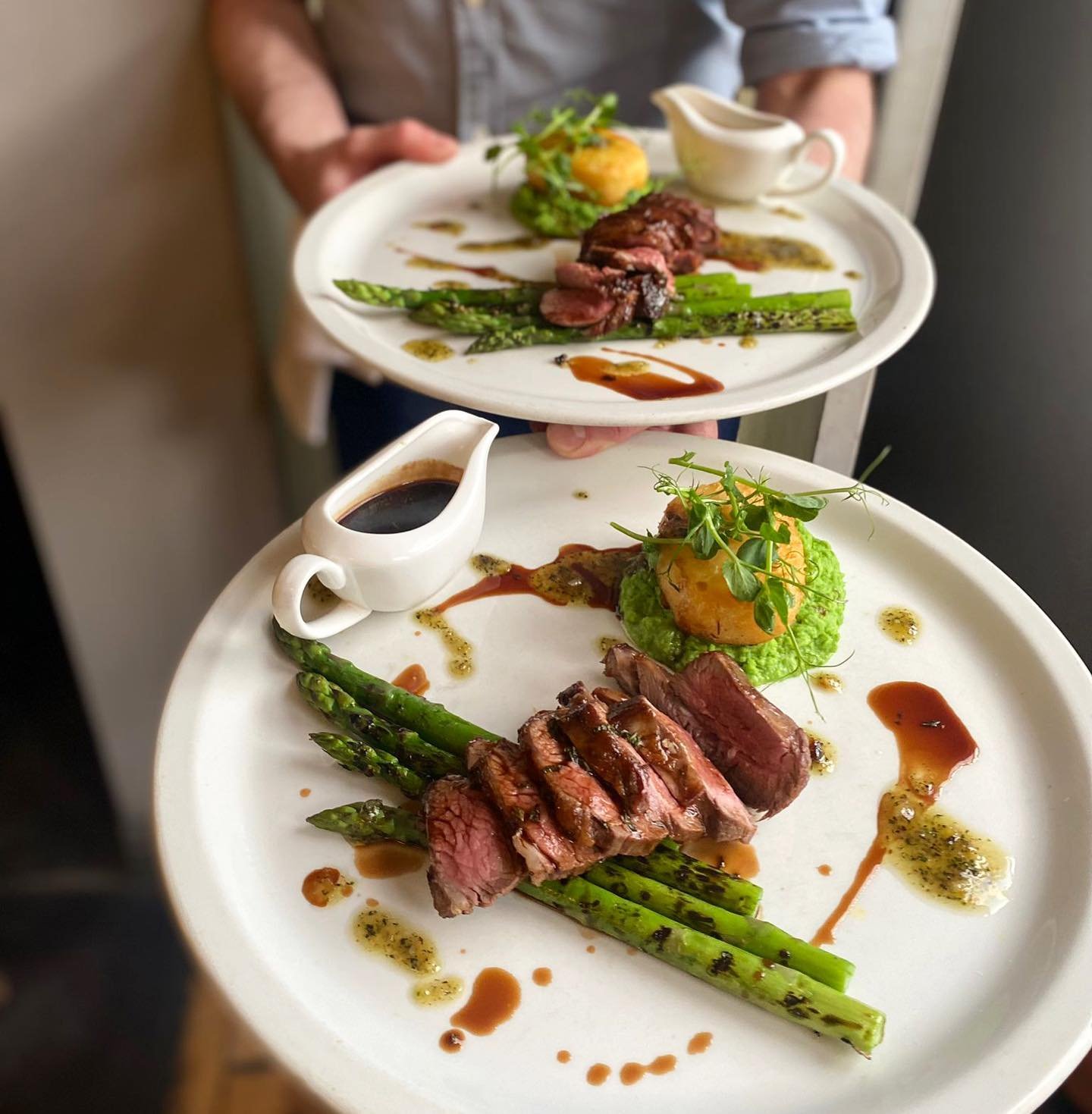 ✨Spring Menu Addition✨
Our new Spring lamb dish with fondant potato is just out of this world (if we do say so ourselves!) 
Come along and try our updated a la carte menu🥂