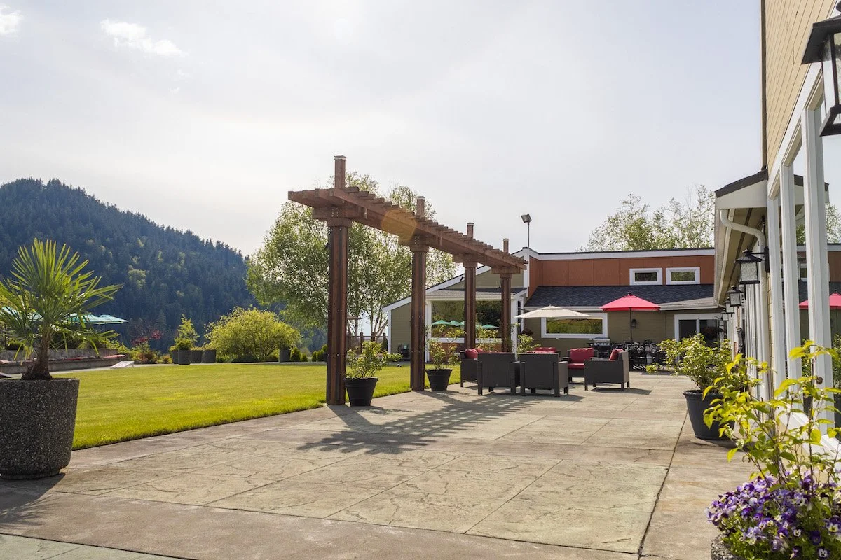 Enumclaw Estates Enumclaw’s Top Place to Stay for Large Groups