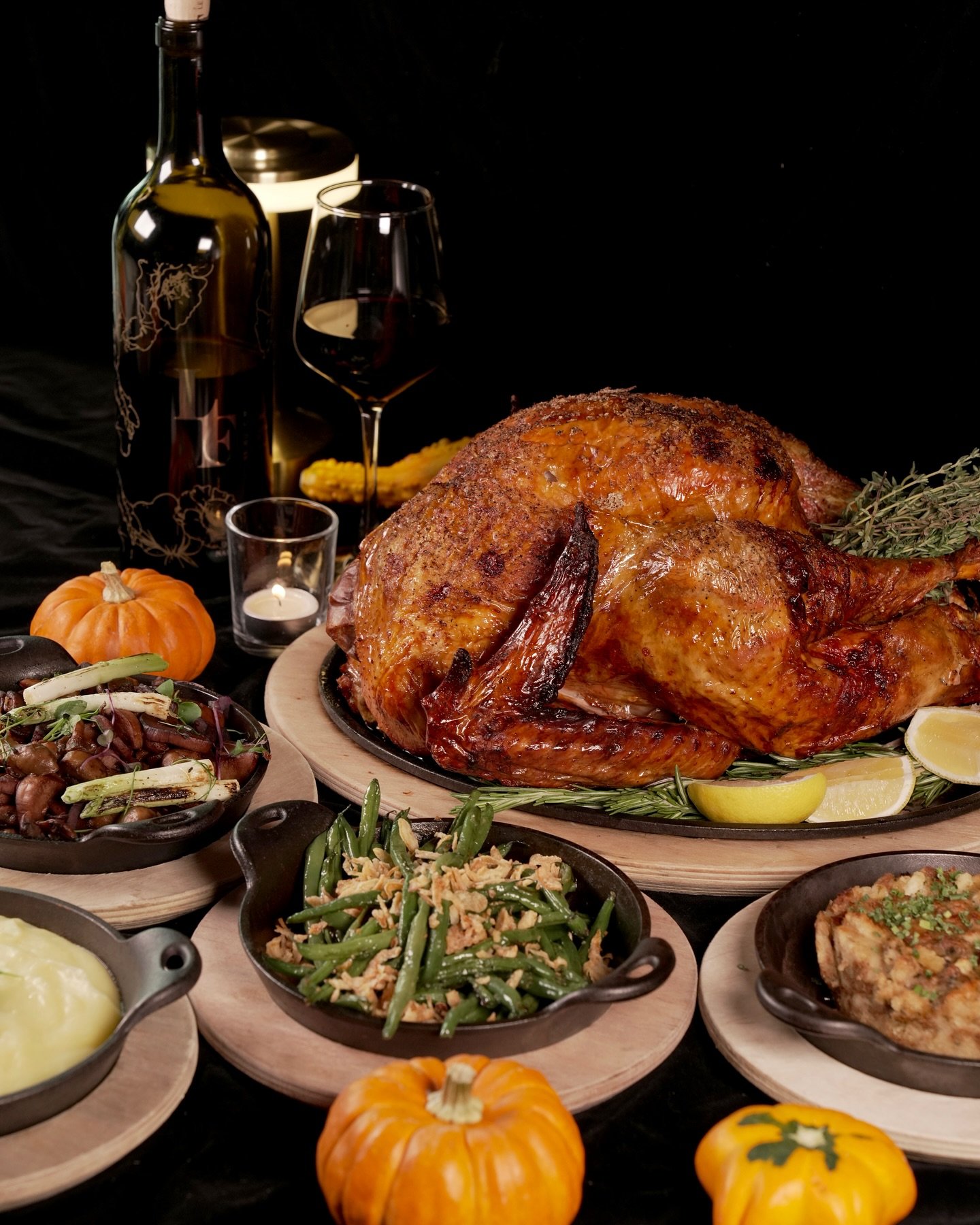 Your Thanksgiving Feast awaits! 🤤✨ RSVP now for an extravagant celebration with loved ones this long weekend! ❤️&zwj;🔥

#primemetsteakhouse #steak #steakhouse #rooftop #flushing #renaissance #tangram #nyc #queens #eats #thanksgiving #thanksgivingfe