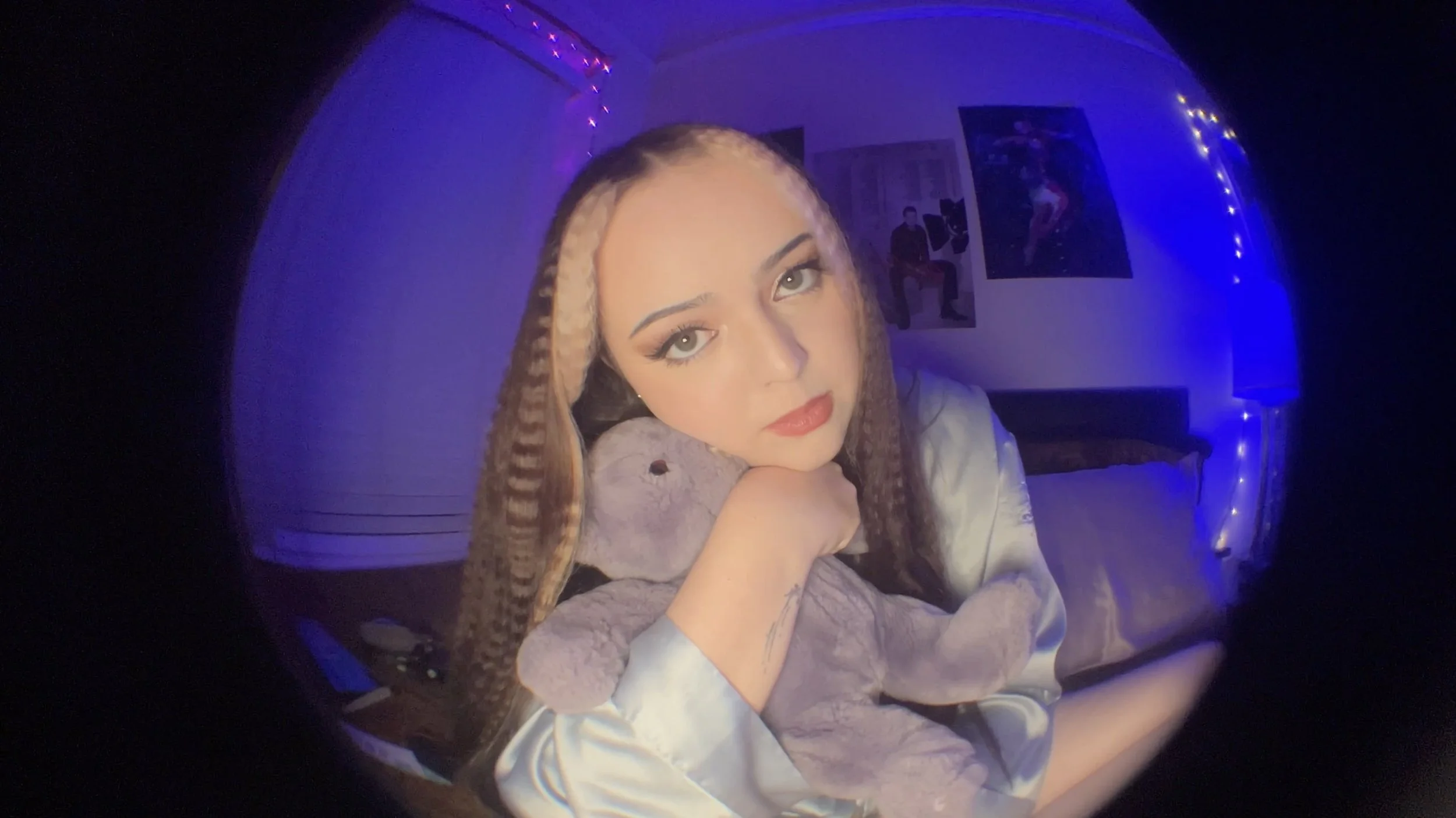 fantasize thumnail 2.jpg