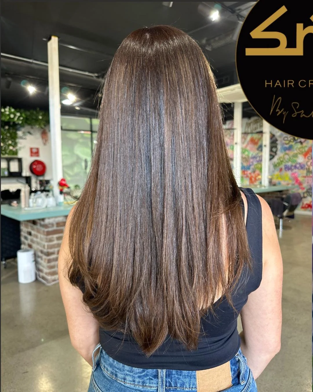 ✨ Chocolate gloss realness ✨
This rich brunette is giving silky, healthy, and oh-so-glossy vibes 🤎
Created using Keune Color for depth, shine, and long-lasting vibrancy &mdash; all without ammonia!

#BrunetteGoals #GlossyHair #ChocolateBrownHair #He