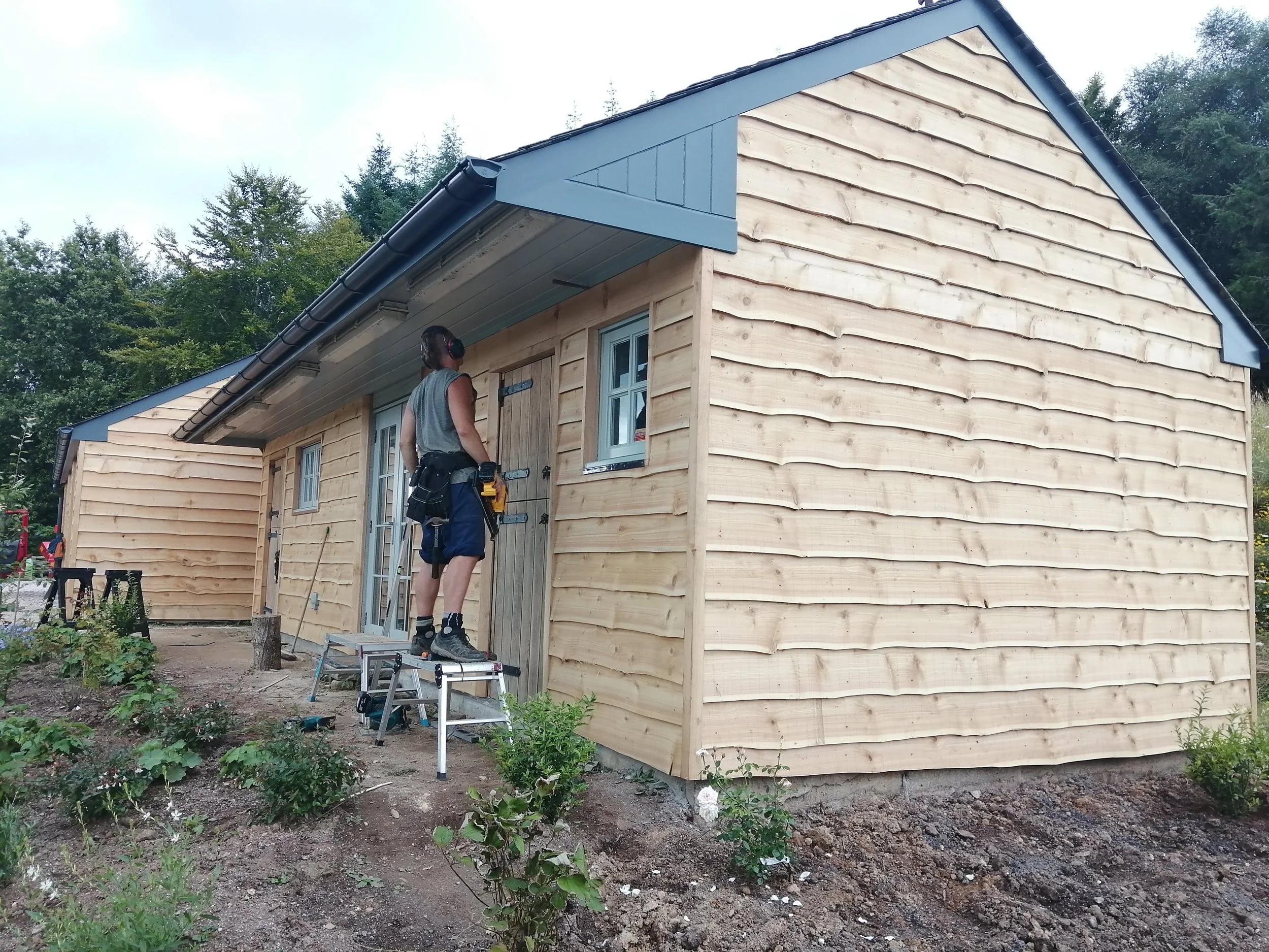Why Western Red Cedar Is Perfect for Cladding and Saunas | Carpenter in Devon