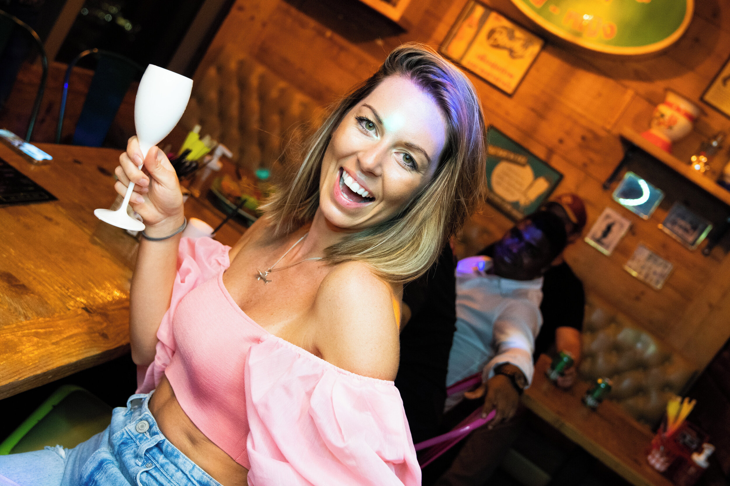 Oh, yes, it's Ladies Night and the feelings right! 💃⁣
⁣
Join us for a wild evening tomorrow with live dj's from @musichunter, entertainment, drinks and delicious food!⁣
⁣
📍Media One⁣
⁣
#MrMiyagis