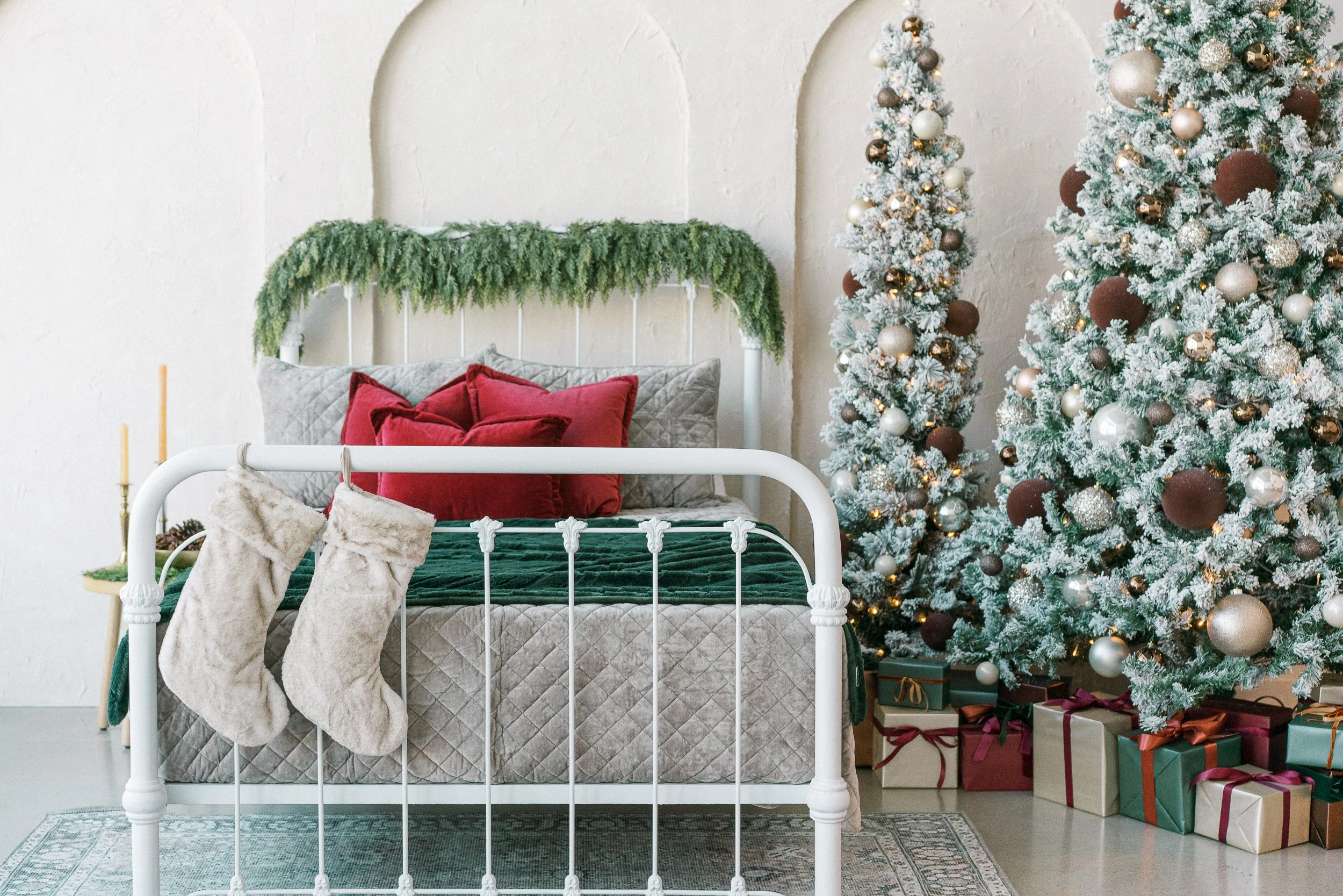 Central-TX-holiday-mini-session-styled-sets-austin-tx-photo-studio.jpg