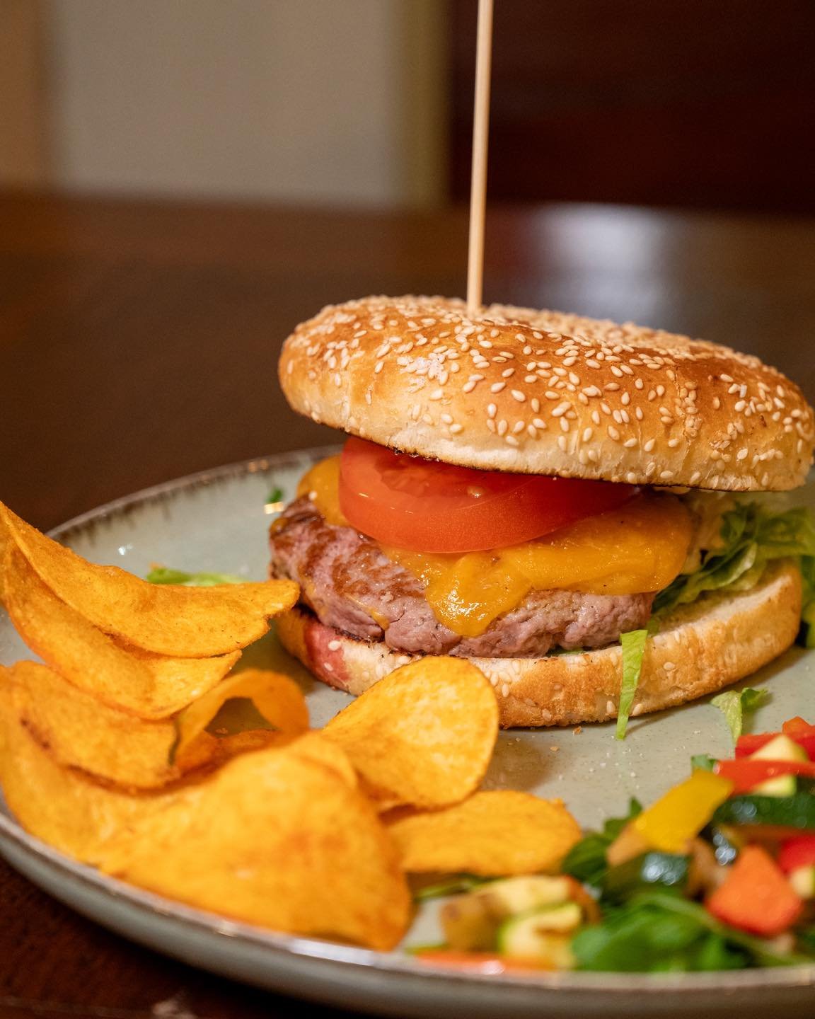 Aperitivo al Cortiletto di Busto? 😊
Scegli la combinazione perfetta tra i nostri piatti e drink selezionati, per un momento di gusto da condividere. 🍴🍹
Scopri la nostra proposta e trova l&rsquo;abbinamento che fa per te.
📲 Prenotazioni: 338 564 2