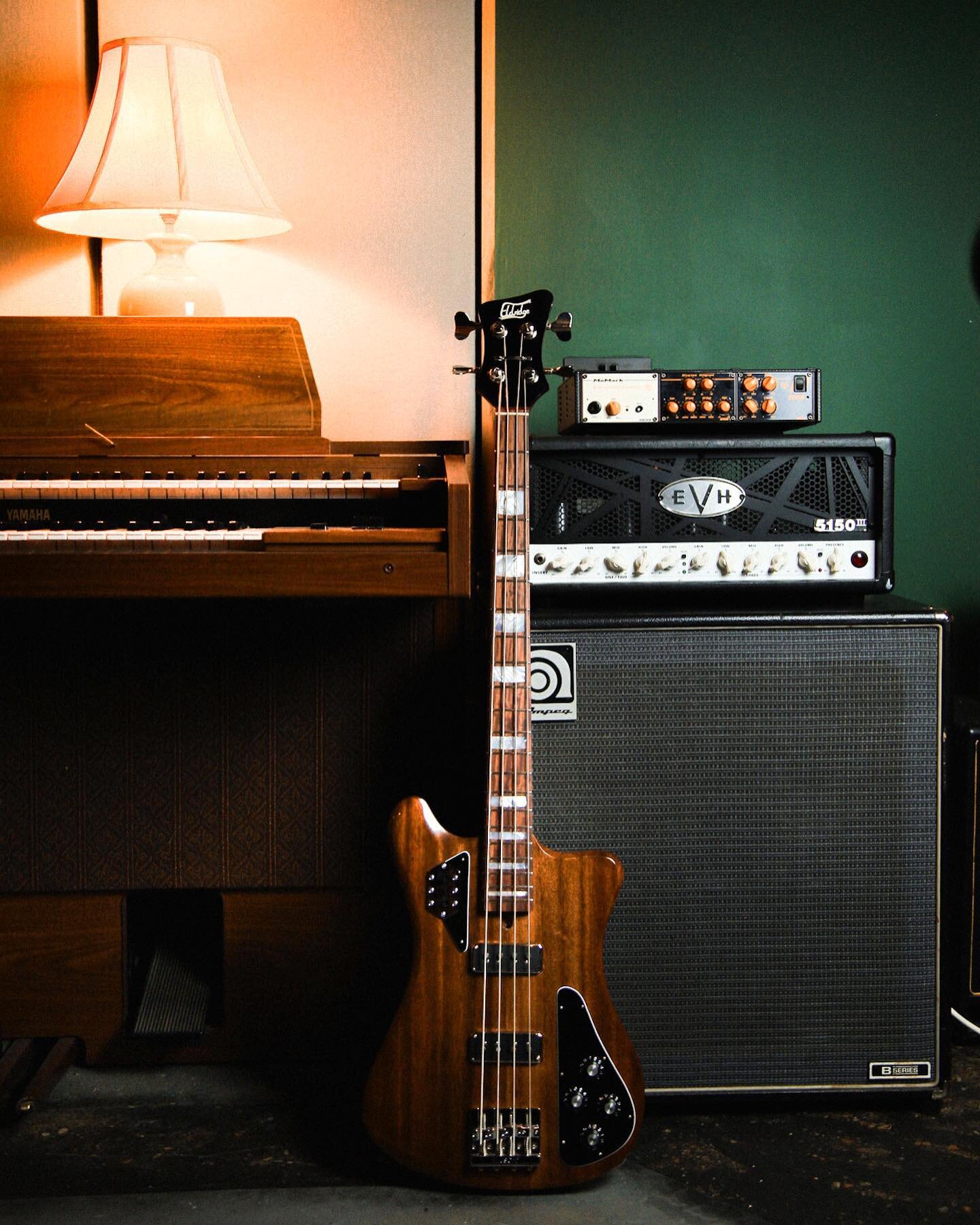 The Eldridge - my first adventure into the world of bass making. Let me know your thoughts ..🎸 

#bass #photography #vintage #guitar #bassguitar #luthier #guitarmaker #pro #studio #music #musician #amps #makeguitarsnotwar
