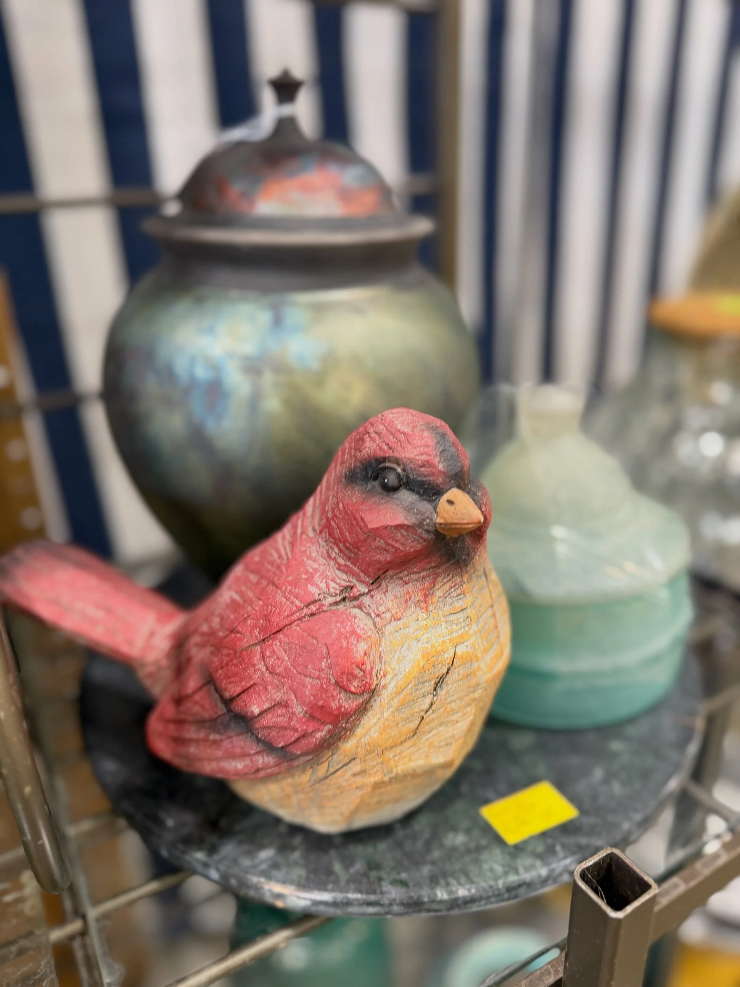 TGIF plus a long, holiday weekend! 🍂✨

Our store is FULL of new-to-you finds. And the best part of thrifting&hellip; you never know what you&rsquo;ll find! 

What&rsquo;s on YOUR thrift list this weekend? Let us know how we can help. 🫶🏻

HOUSE OF 