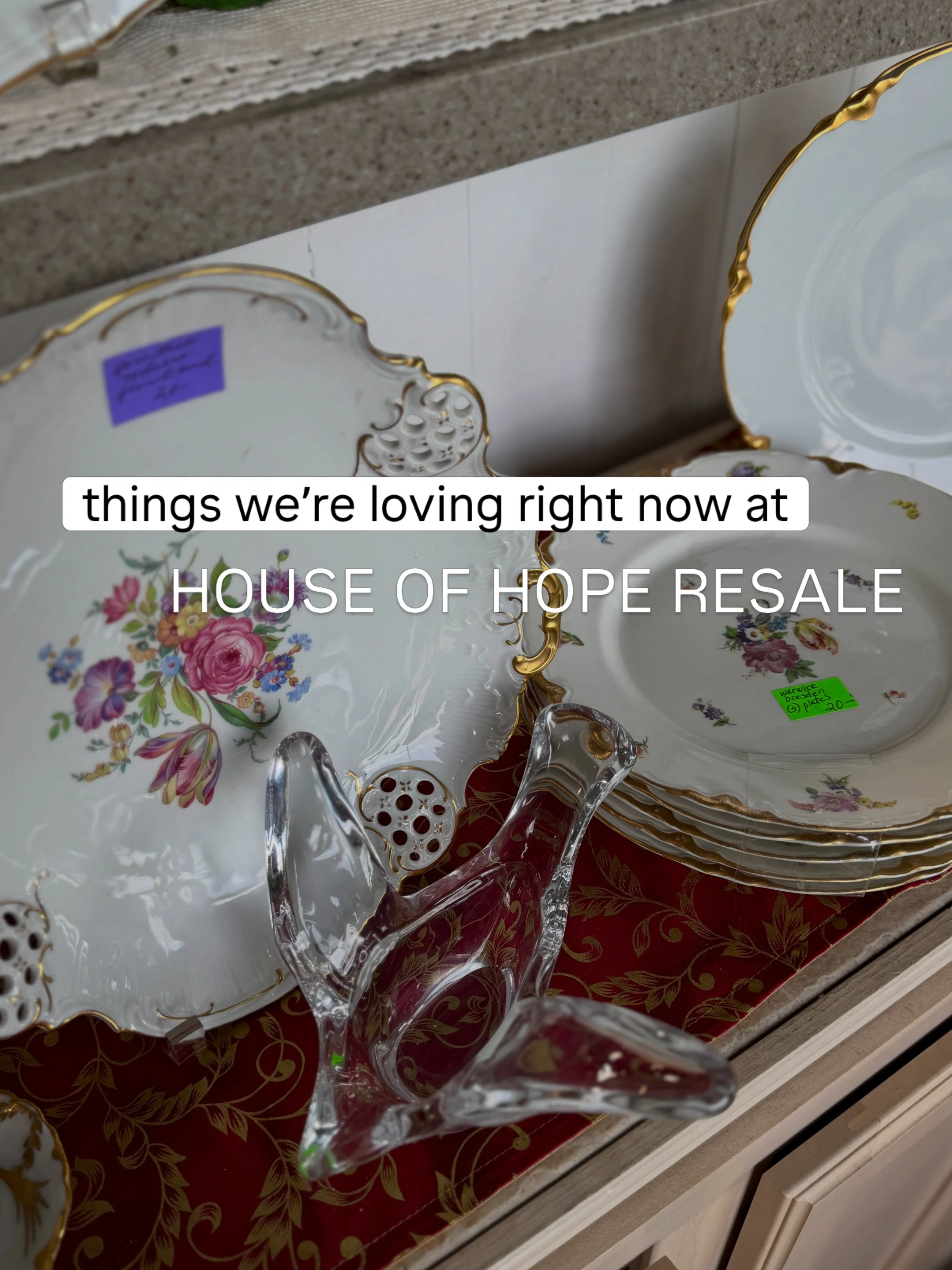 💫 just some of our favorites in the store right now!
.
.
.
.
.
.
.
#thriftedhome #thriftingcommunity #palatine #barringtonil #caryil