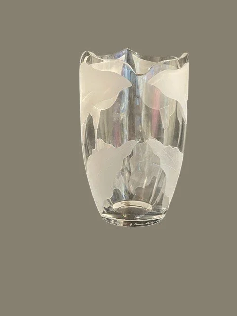 Lilies Vase 5t.jpg