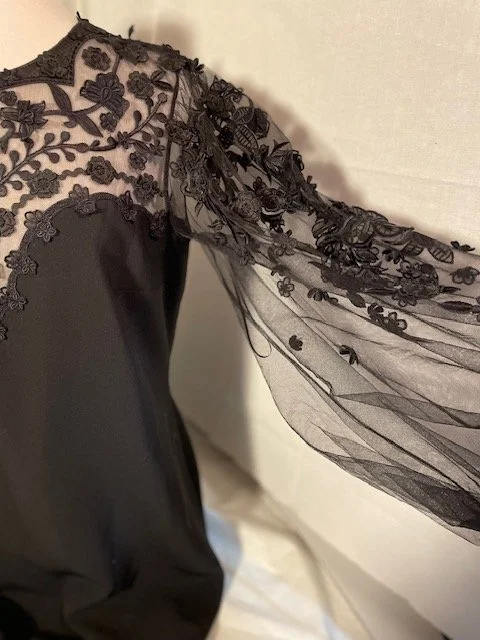Carolina Herrara Dress Sleeve.jpg