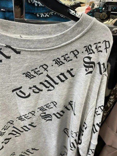 Sweatshirt 2.jpg
