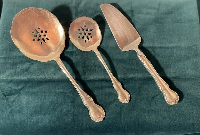 French Provincial Silverware Set 4.jpg