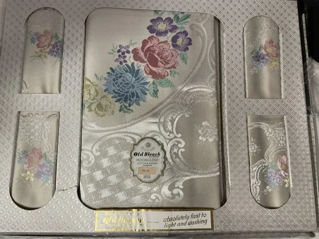 Linens 2.jpg