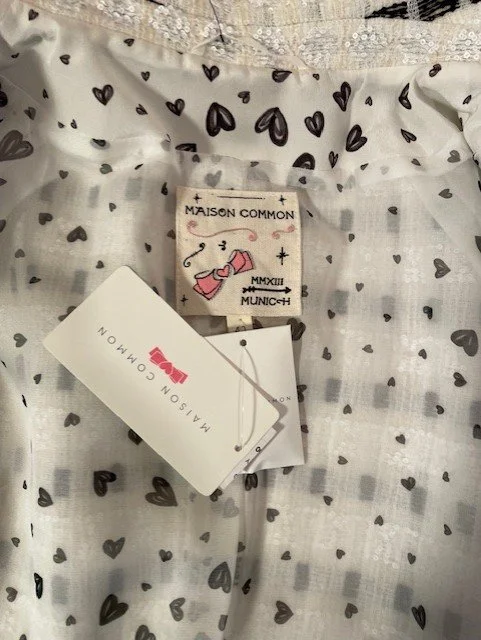 Maison common blazer tag.jpg