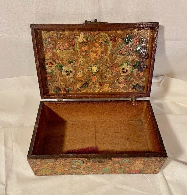 Victorian Box interior.jpg