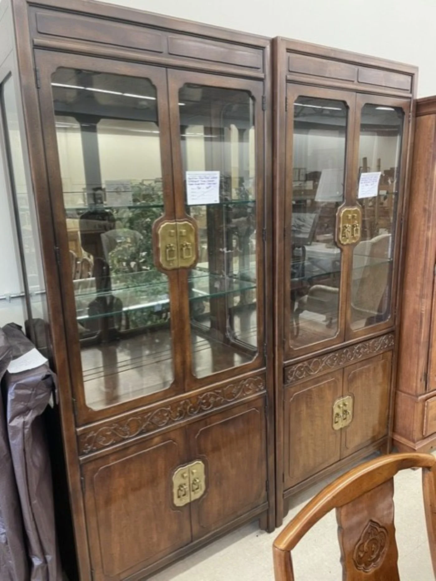 Henredon Dining Set Hutch .jpg