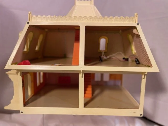 Dollhouse 2.jpg