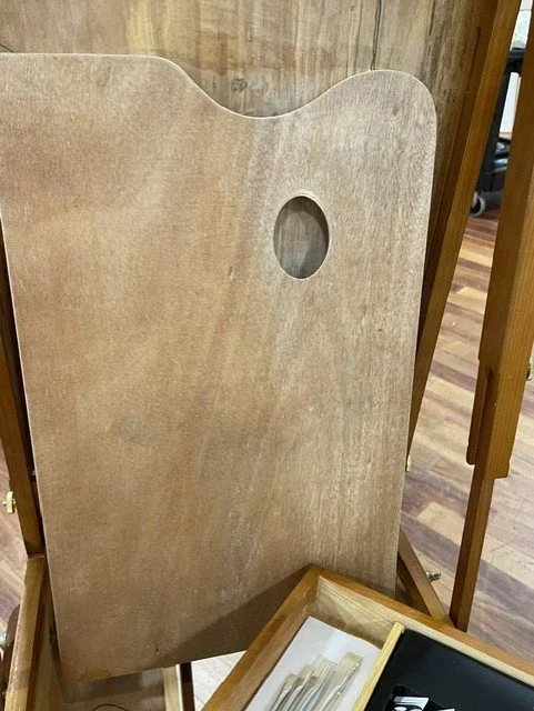 Easel 3.jpg