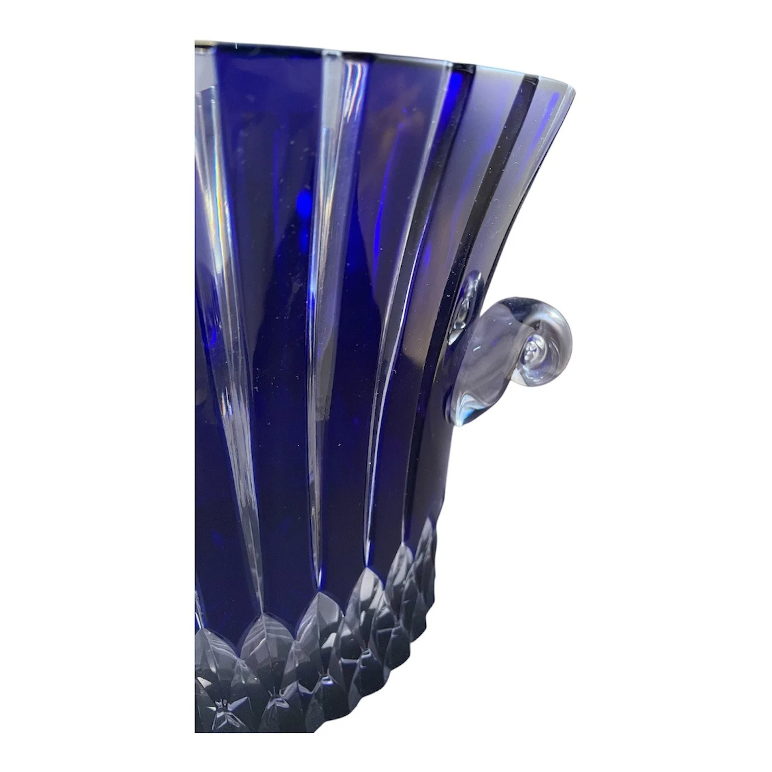 Close up Ice bucket.jpg