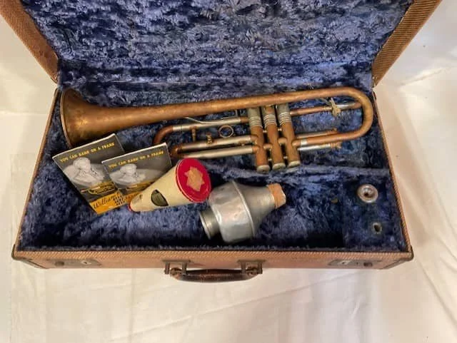 Antique Trumpet 3 c.jpg