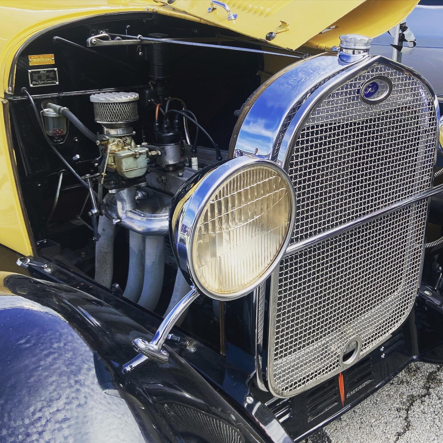 Don&rsquo;t see many old fords with the 4 cylinder still rolling. 
.
.
.
#ford #classicford #1932ford #1932 #1933 #hotrod #ratrod #streetrod #classic #vintage #4banger #4cylinder #oldschool #classiccars #vintagecars