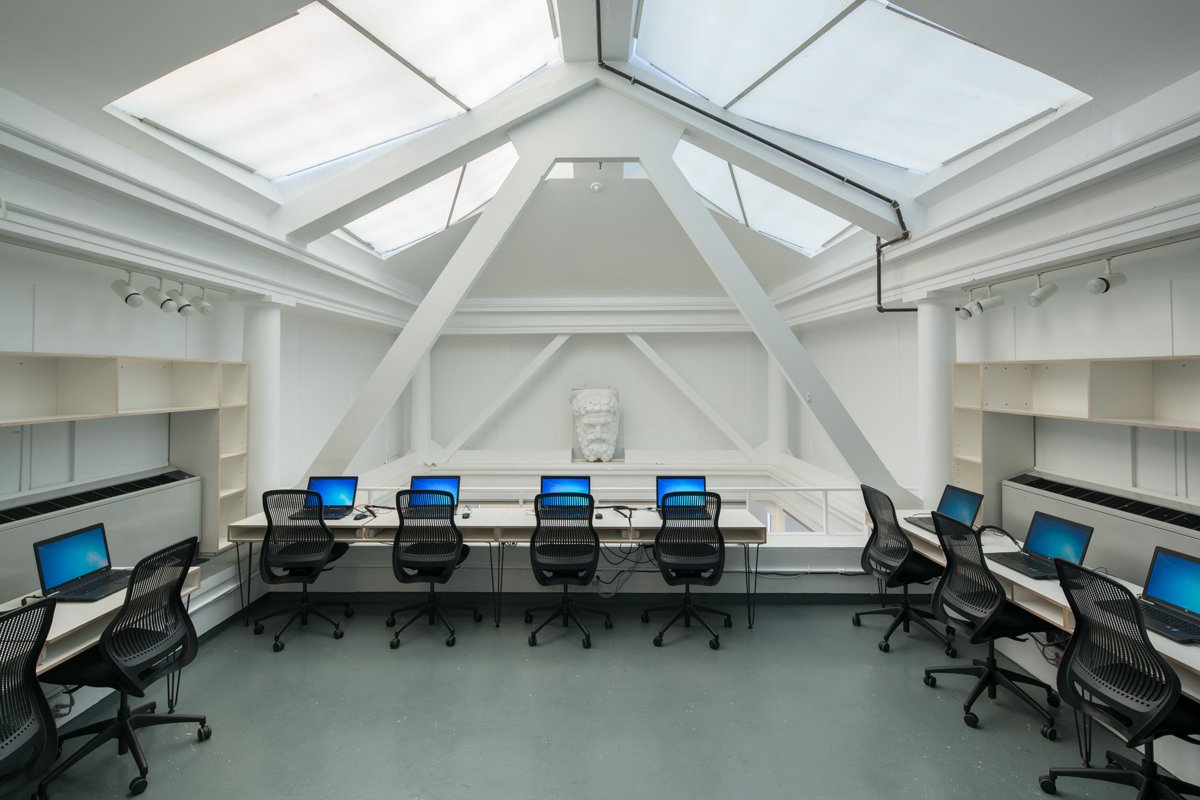 Avery Hall 7th floor mezzanine Urban Design Studio_by Ofer Wolberger.jpg