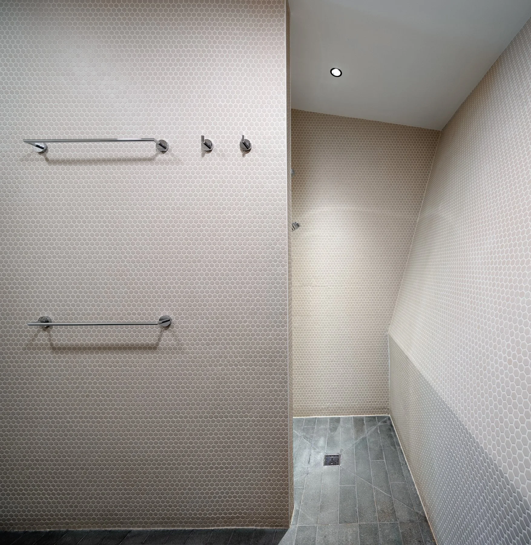 50T_Shower_©BarkowPhoto_5983.jpg