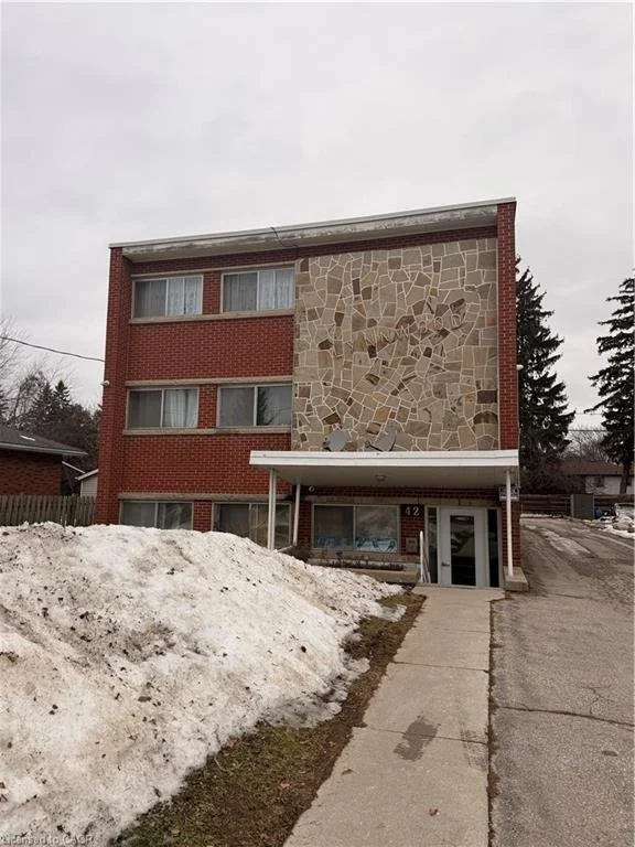 9-42 Hilltop Drive, Cambridge