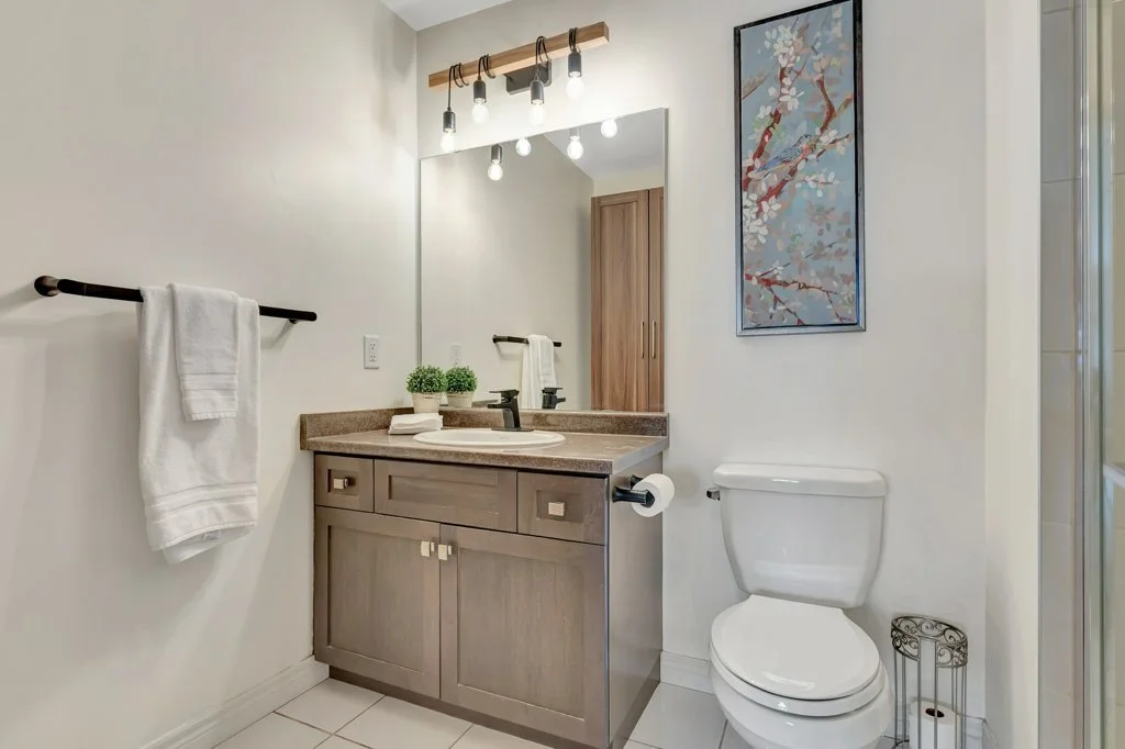 038-50 Greenwater St-38_m.jpg