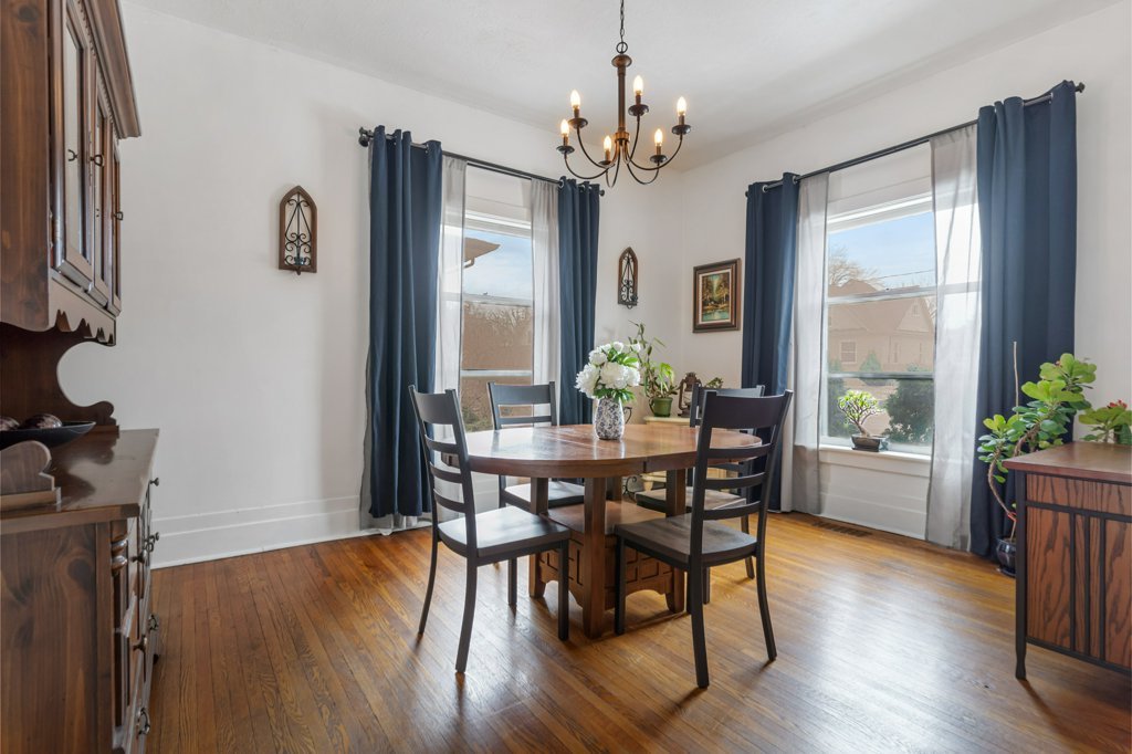 014-338 Laurel St-14_m.jpg