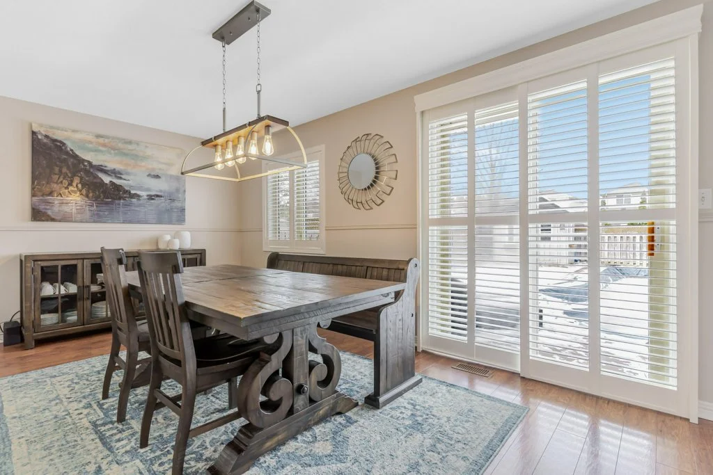 031-685 Coldstream Dr-31_m.jpg