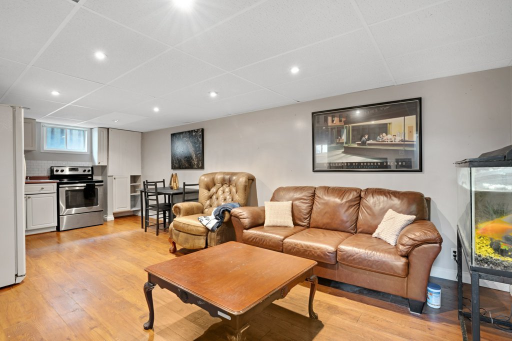 030-36 Hilltop Dr-30_m.jpg