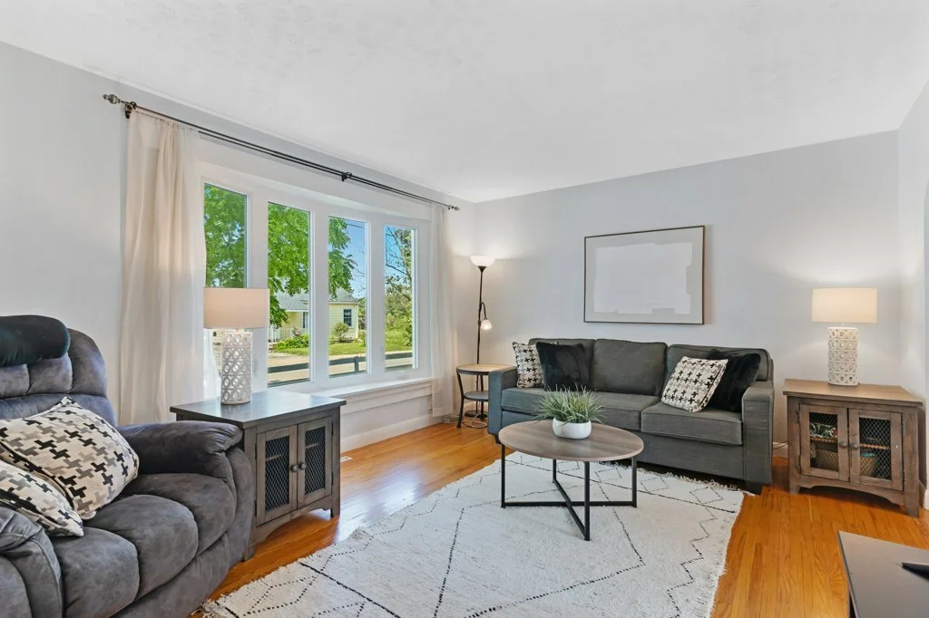 011-161 Hedley St-11_m.jpg