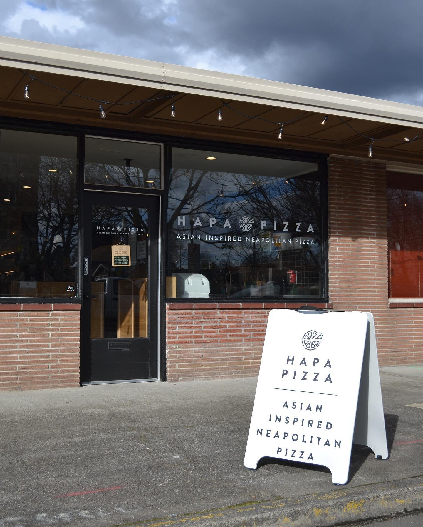 Next time you&rsquo;re in Beaverton make sure to checkout @hapapizzapdx.  Our team was able to help bring some personal touches to their new restaurant. 

#pizza #local #hapa #signs #vinyl #beaverton