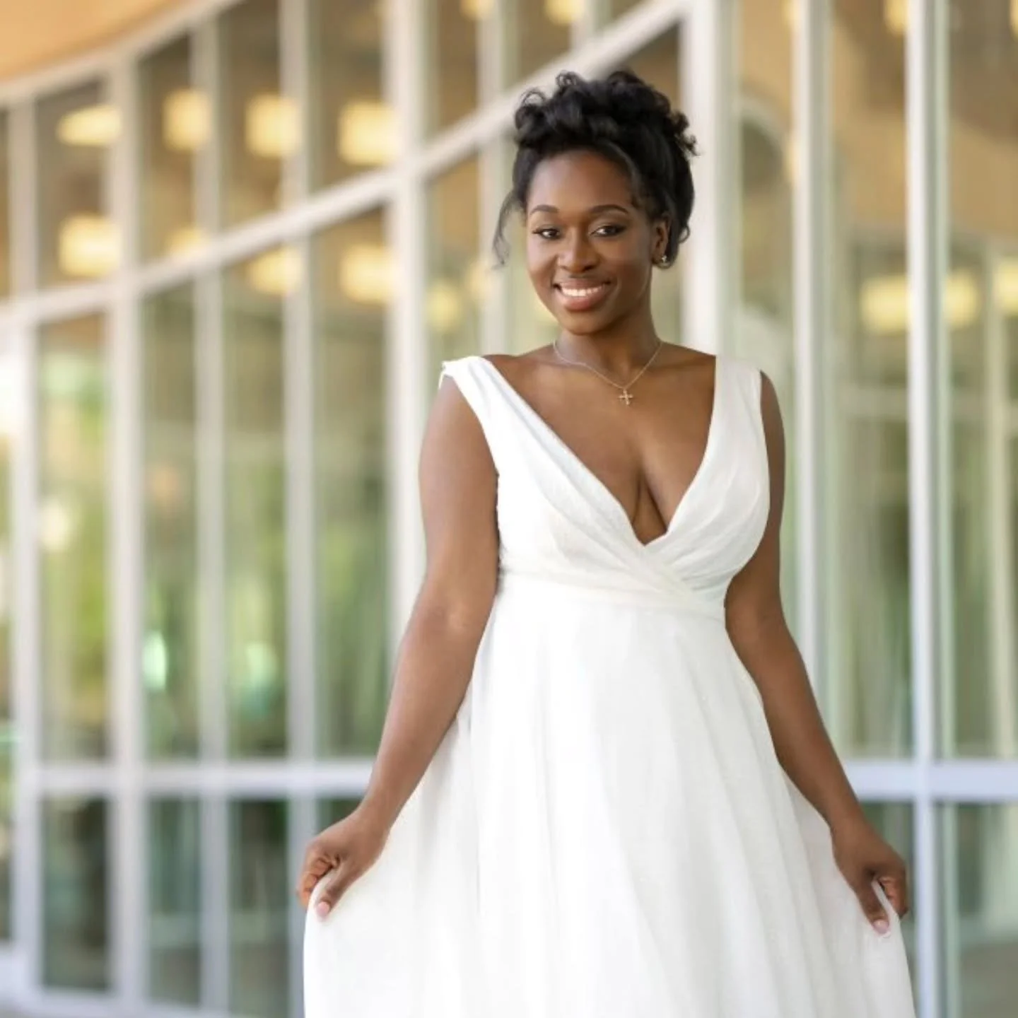《 Weddings aren&rsquo;t meant to be flawless, they&rsquo;re meant to be unforgettable.

Maybe the champagne pops early, your pup decides to join the first dance, or grandma starts the conga line before the DJ even cues it up. That&rsquo;s not chaos, 