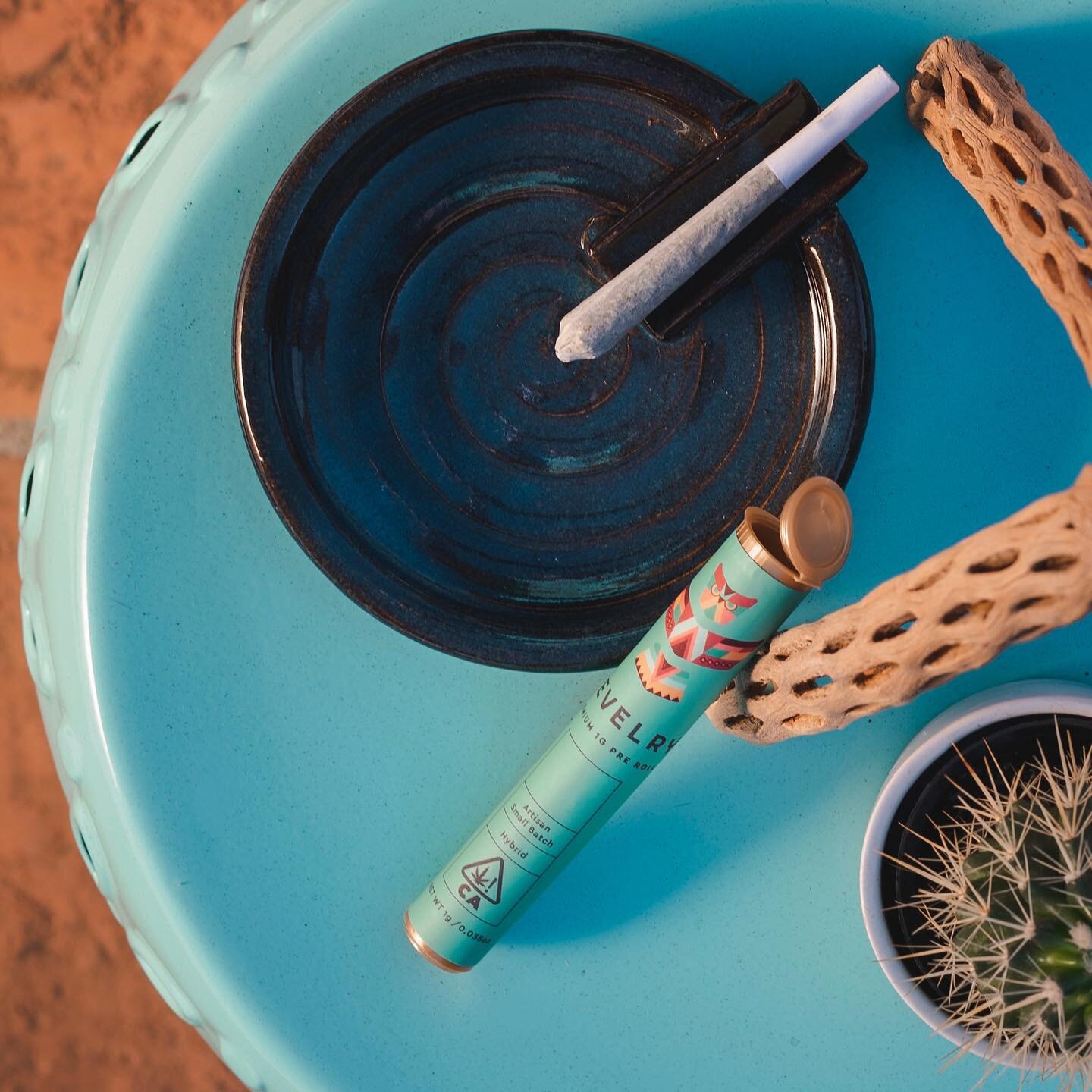 One Gram Pre-rolls are back and here for a good time.🌵#offtheclock #revelryherbco
